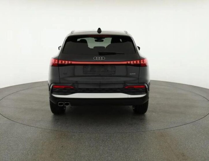 Audi Q5 SUV 2,0 l 150 kw