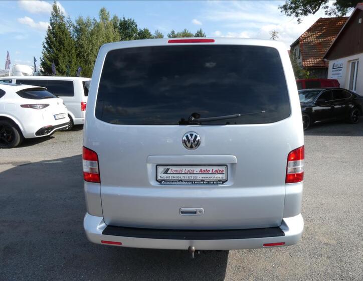 Volkswagen Caravelle 8