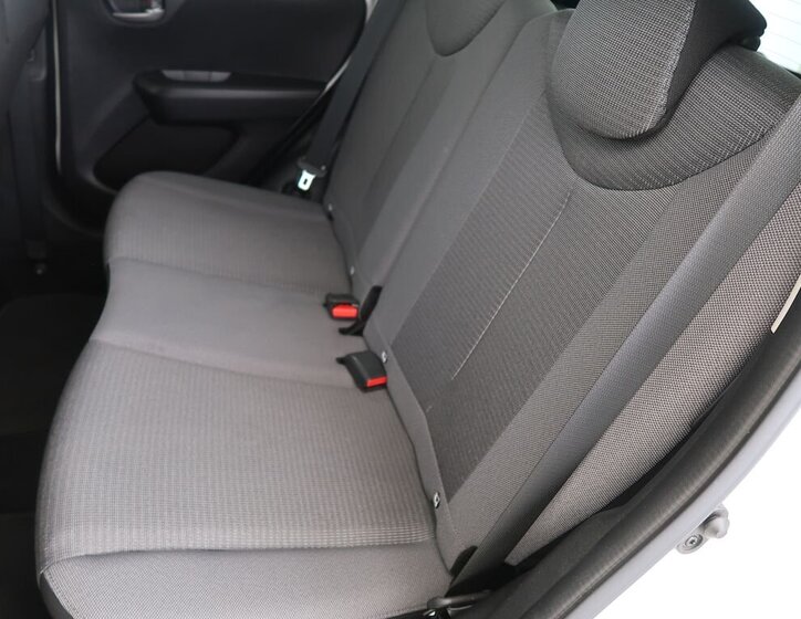 Toyota Aygo Hatchback 998,0 53 kw