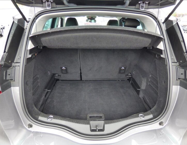 Renault Scénic MPV 1,5 l 81 kw