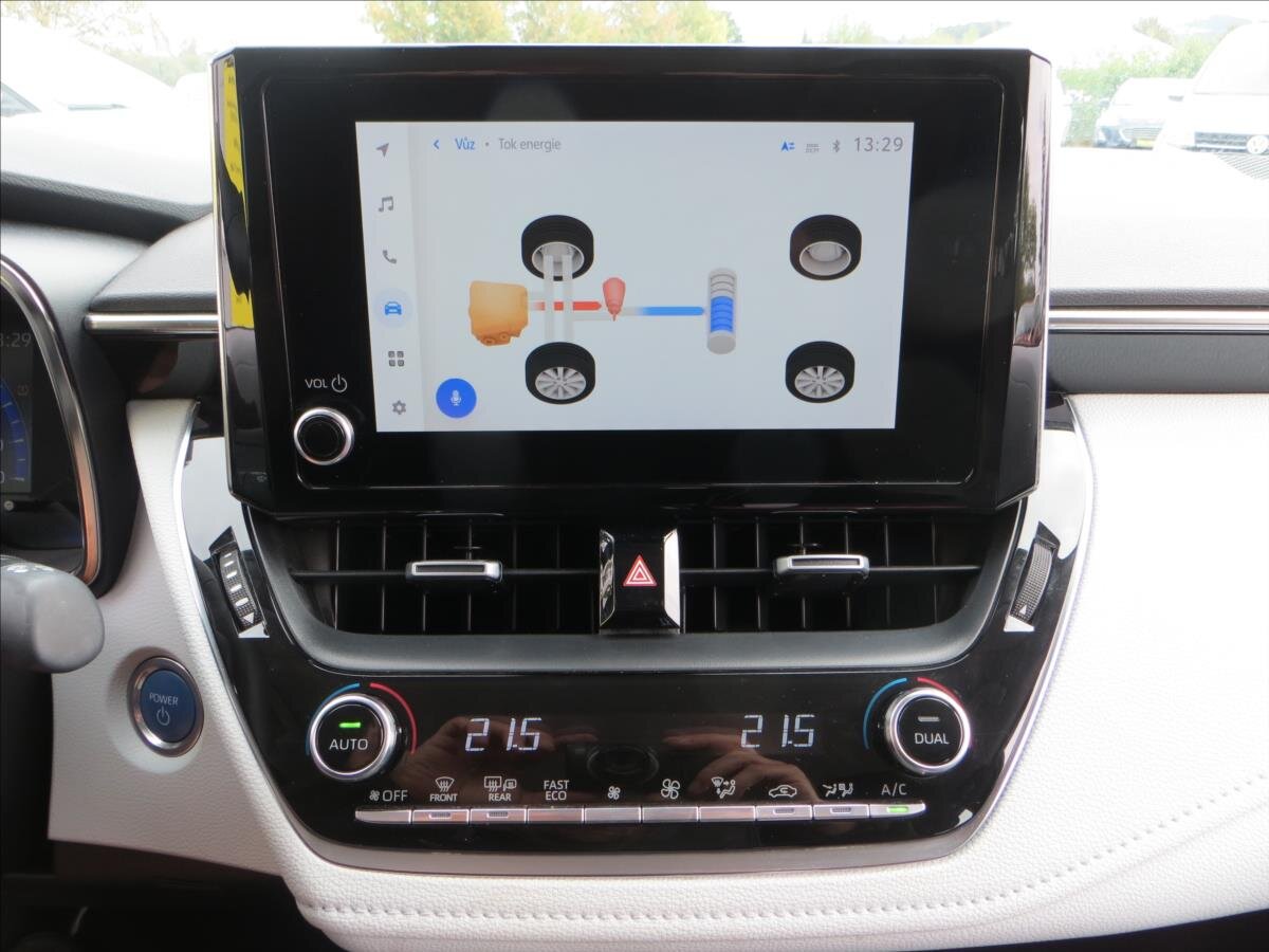 Toyota Corolla Kombi 2,0 l 112 kw