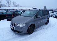 Volkswagen Touran Kombi 1,4 l 103 kw