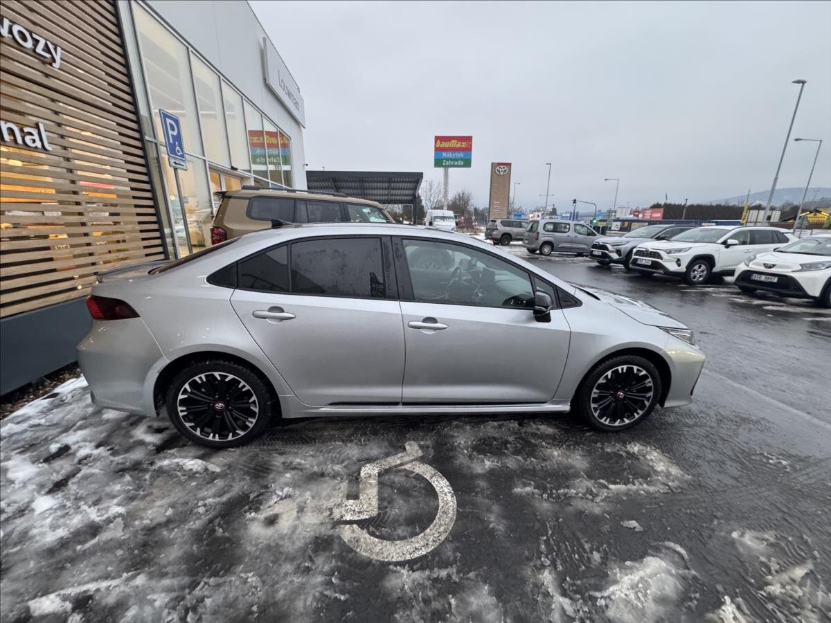 Toyota Corolla Sedan 1,8 l 72 kw