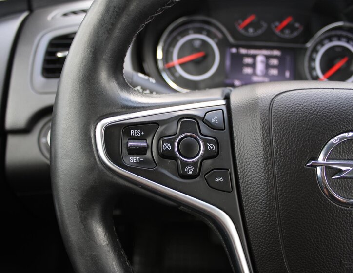 Opel Insignia Liftback 2,0 l 125 kw