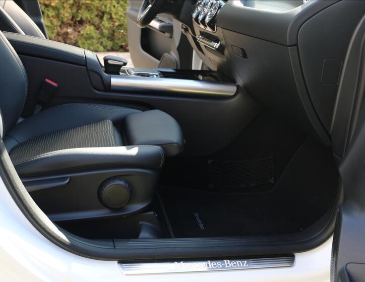 Mercedes-Benz Třídy B Kombi 1,3 l 100 kw