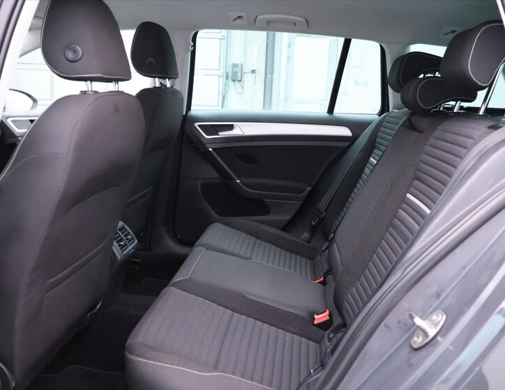 Volkswagen Golf Kombi 1,4 l 92 kw