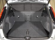 Volvo EX40 SUV / Terénní 0,0 185 kw