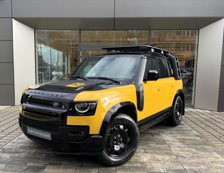 Land Rover Defender 1