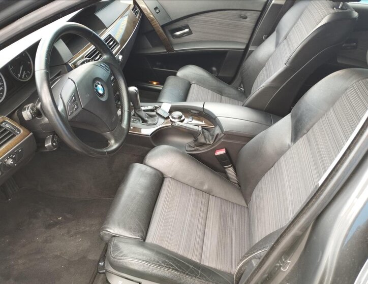 BMW Řada 5 Kombi 3,0 l 170 kw