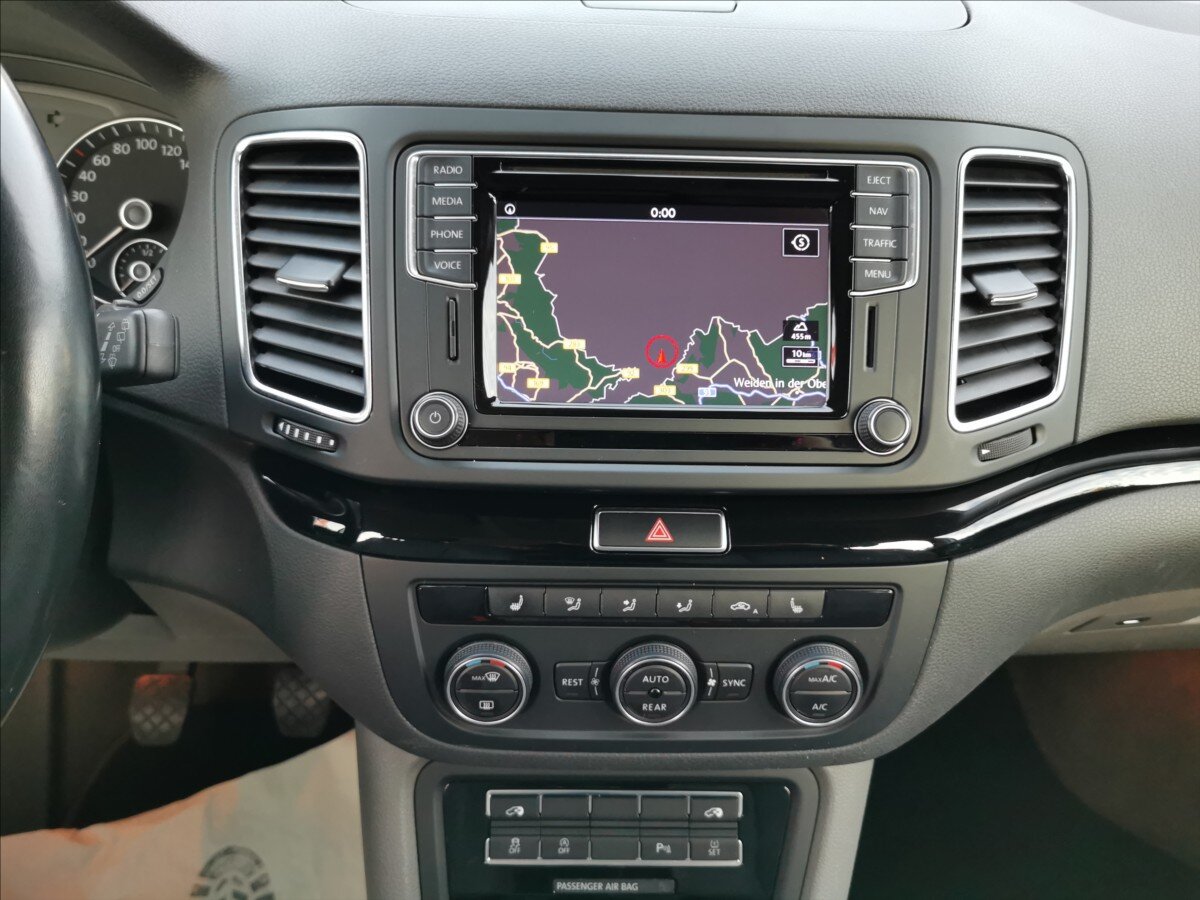 Volkswagen Sharan MPV 2,0 l 110 kw