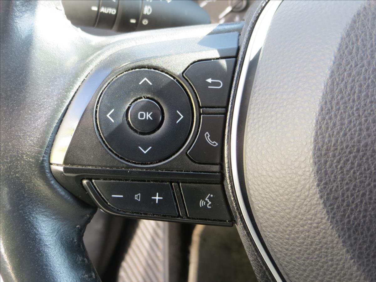 Toyota Corolla Sedan 1,8 l 72 kw