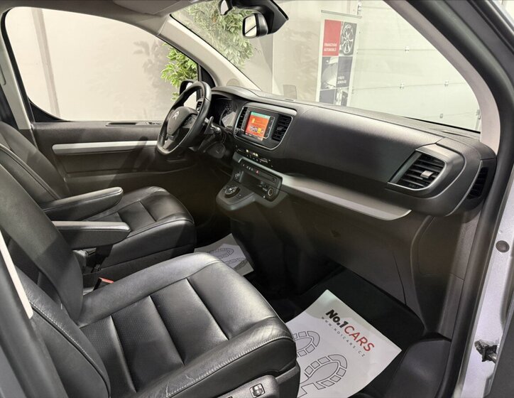 Citroën SpaceTourer Kombi 2,0 l 130 kw