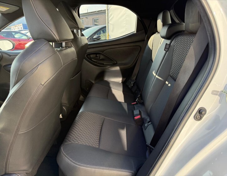 Toyota Yaris Hatchback 1,5 l 68 kw