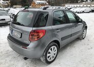 Suzuki SX4 6
