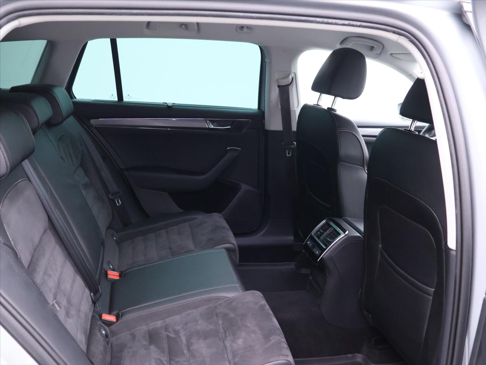 Škoda Superb Kombi 2,0 l 140 kw