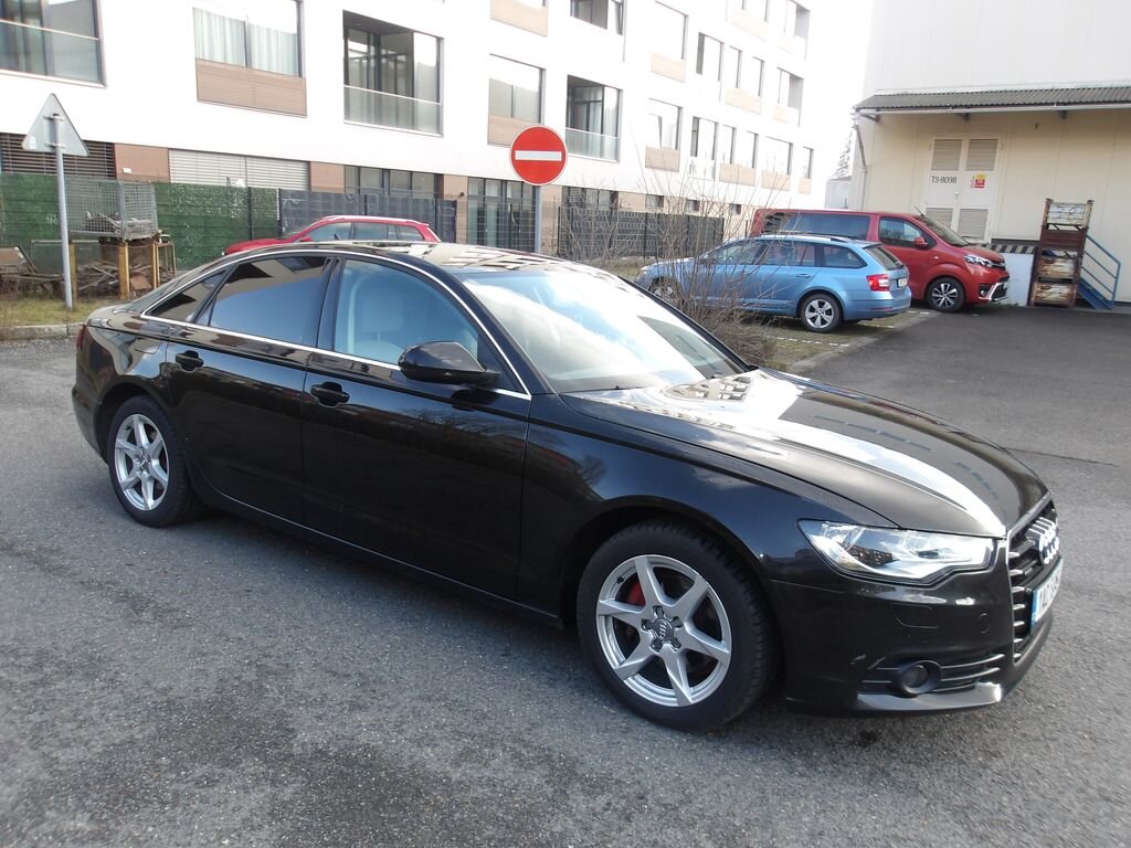 Audi A6 Sedan / Limuzína 3,0 l 150 kw