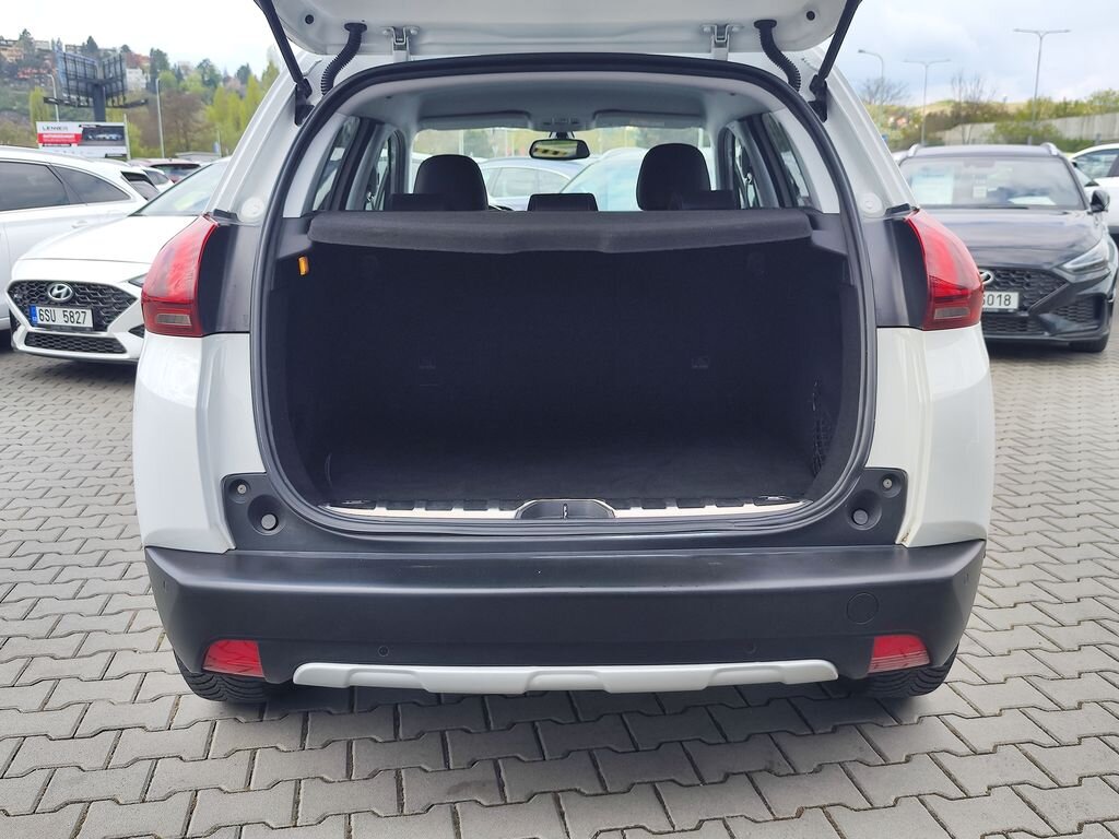 Peugeot 2008 SUV / Terénní 1,2 l 81 kw