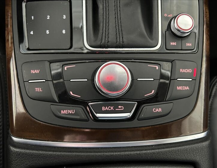 Audi A6 Sedan / Limuzína 3,0 l 230 kw