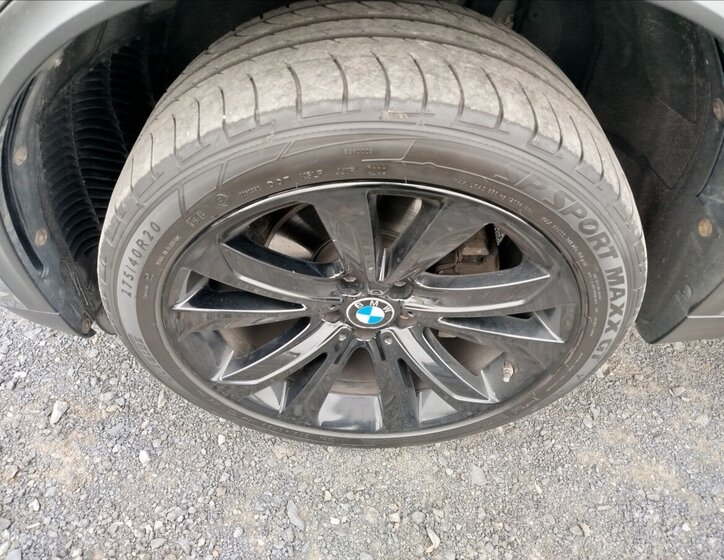 BMW X5 SUV / Terénní 3,0 l 190 kw