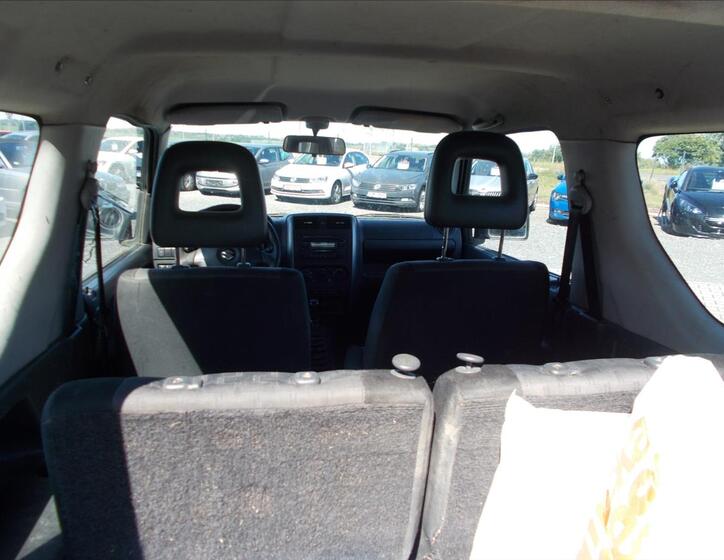 Suzuki Jimny 14