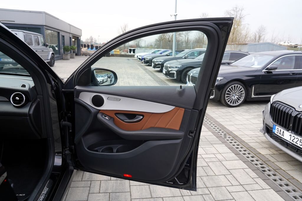 Mercedes-Benz GLC SUV / Terénní 2,0 l 143 kw