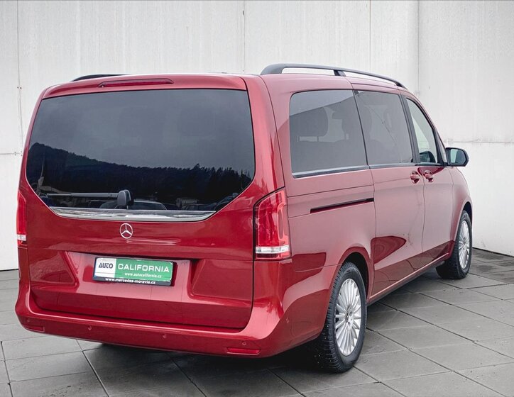 Mercedes-Benz Třídy V MPV 2,0 l 176 kw