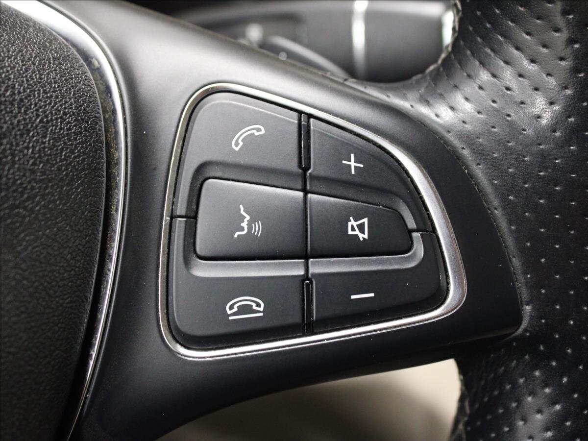 Mercedes-Benz Třídy V Kombi 2,1 l 140 kw