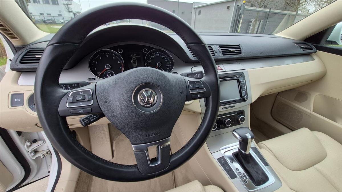 Volkswagen Passat Sedan / Limuzína 2,0 l 147 kw