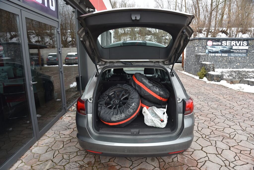 Opel Astra Kombi 1,2 l 81 kw