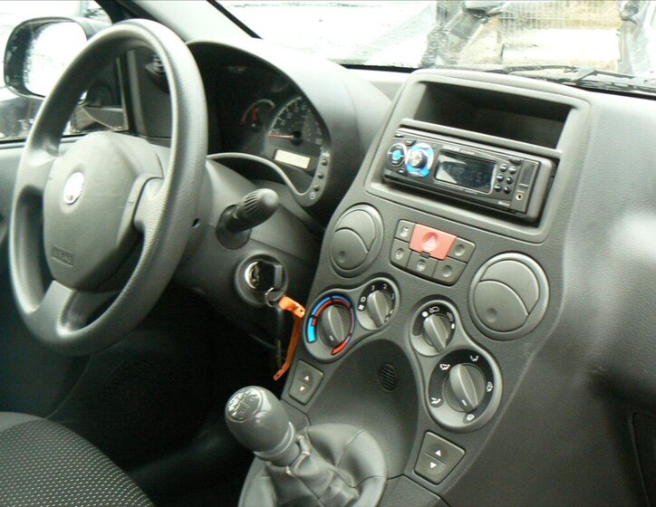 Fiat Panda Hatchback 1,1 l 40 kw