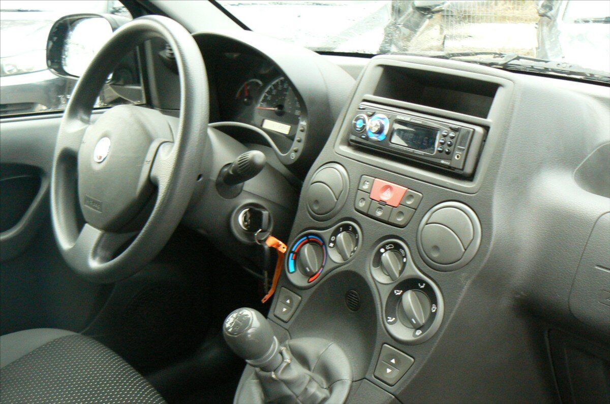 Fiat Panda Hatchback 1,1 l 40 kw