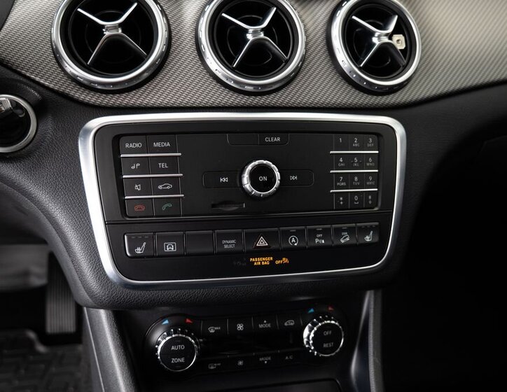 Mercedes-Benz GLA SUV / Terénní 2,1 l 130 kw