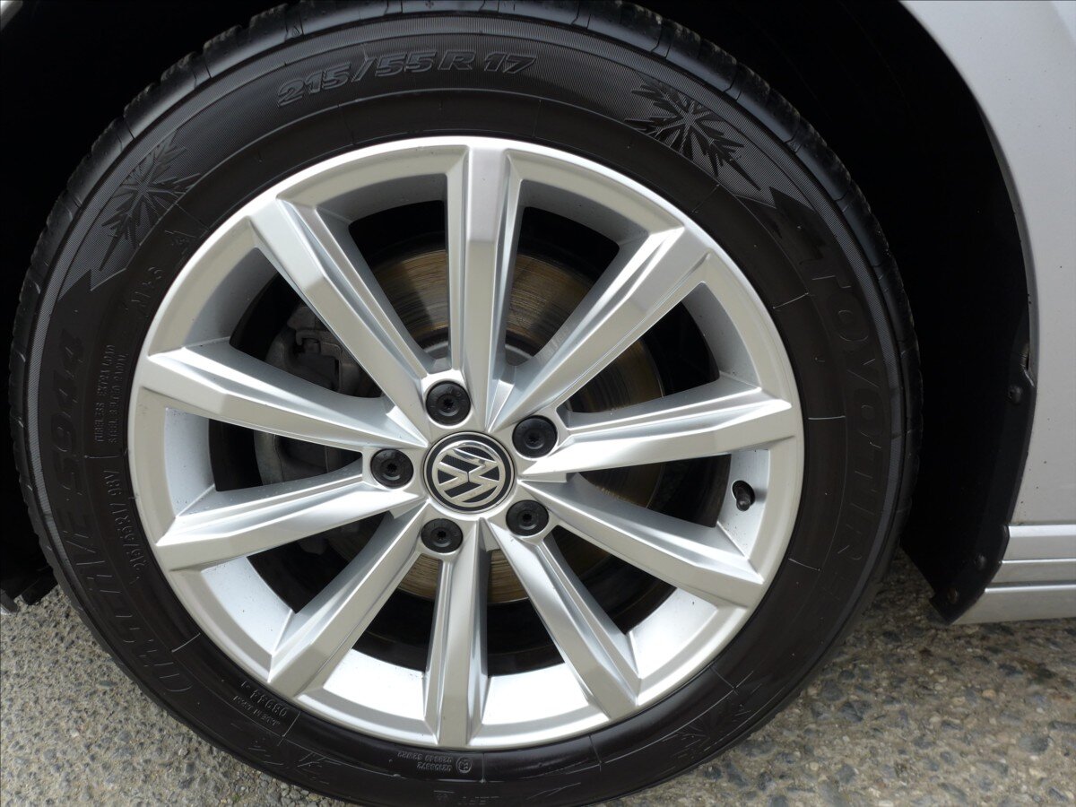 Volkswagen Passat Kombi 2,0 l 110 kw