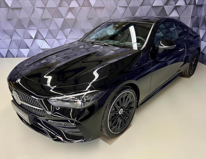 Mercedes-Benz Třídy C 8