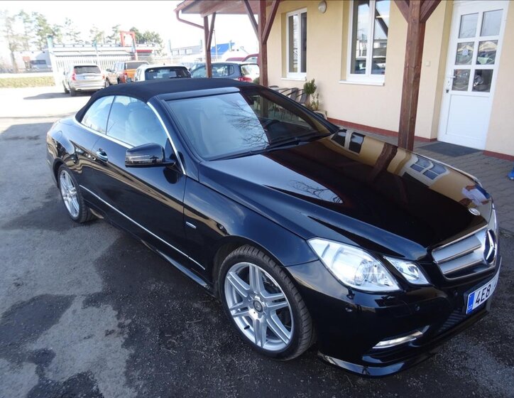 Mercedes-Benz Třídy E 38