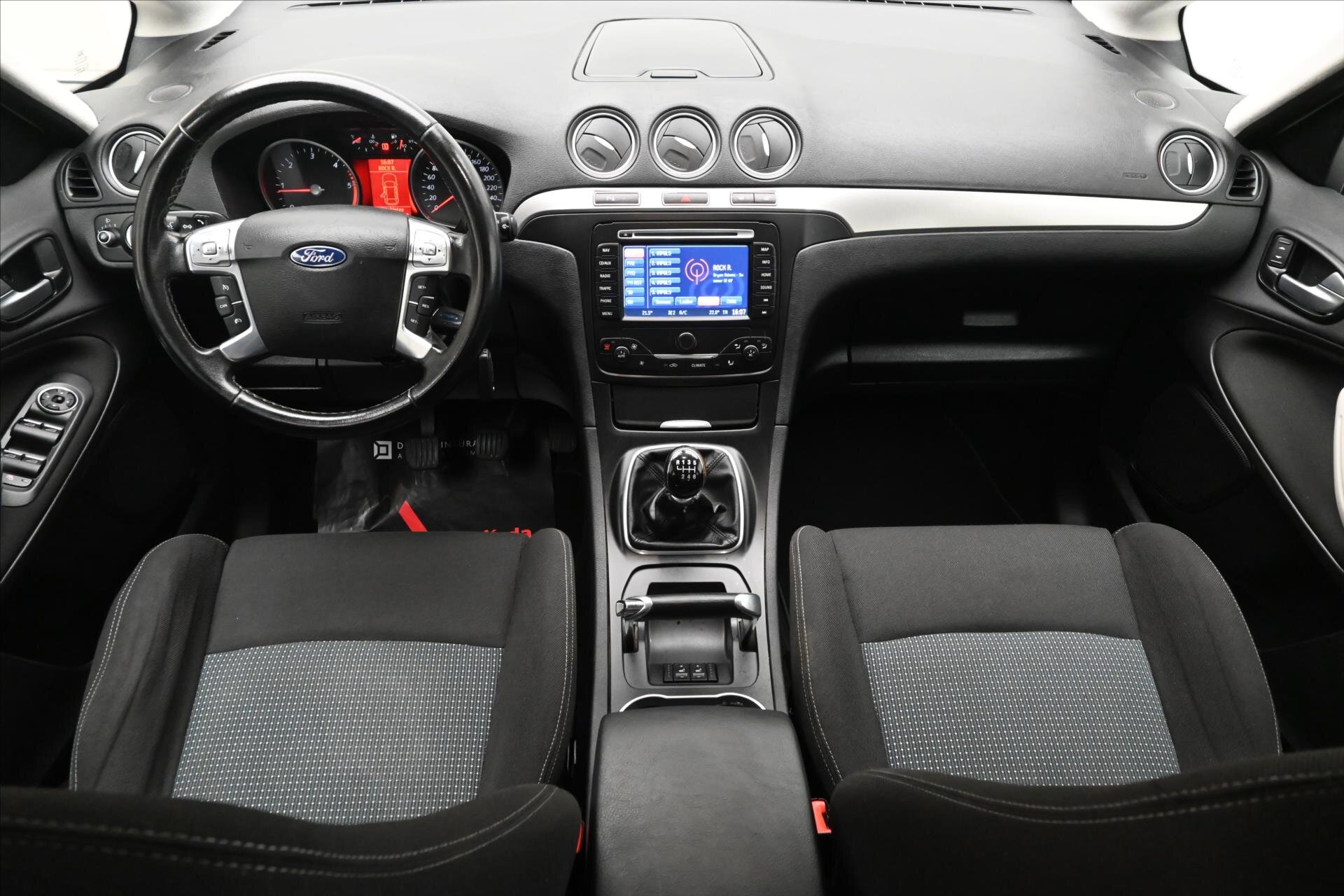 Ford S-MAX MPV 2,0 l 103 kw