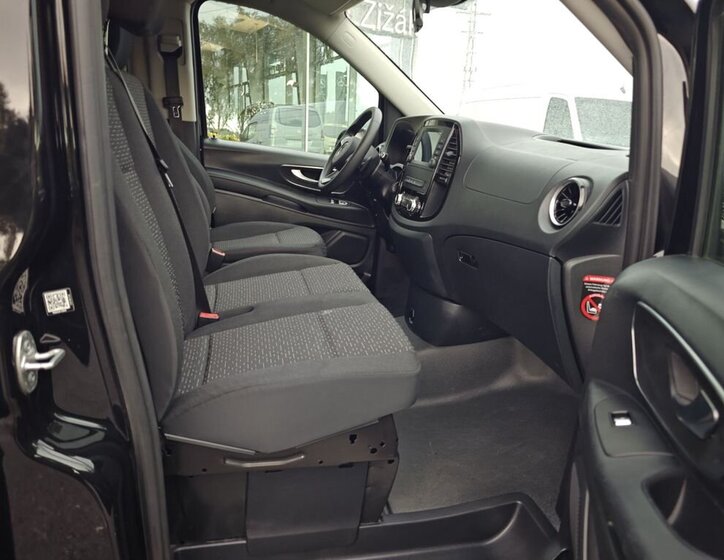 Mercedes-Benz Vito 15