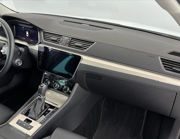 Škoda Superb Liftback 1,4 l 160 kw