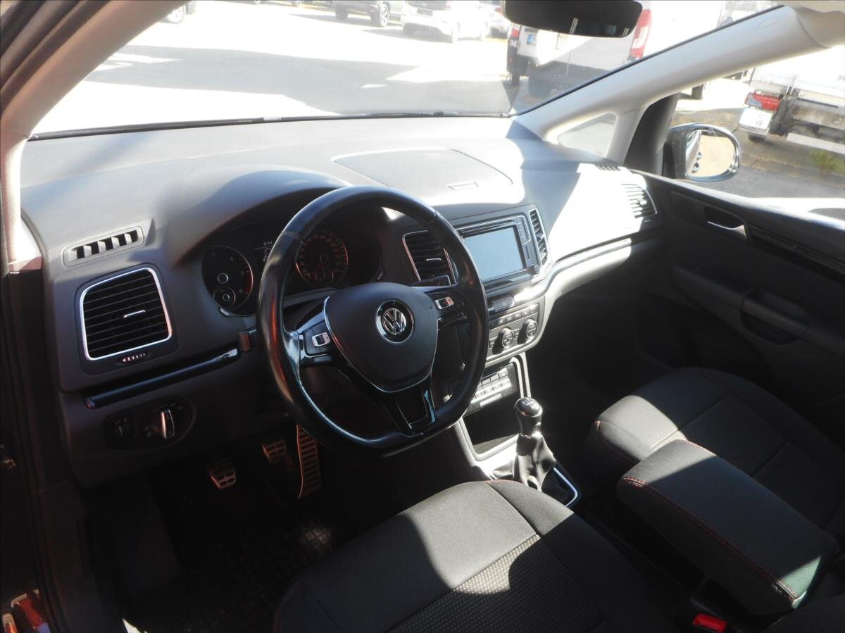 Volkswagen Sharan Kombi 2,0 l 110 kw
