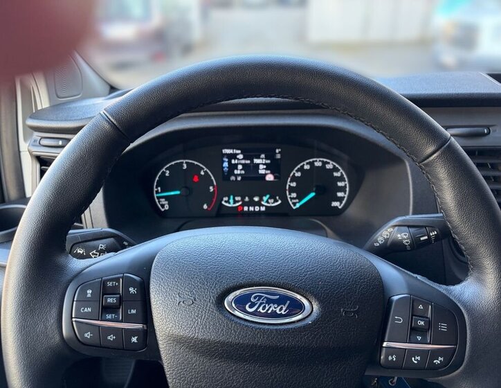 Ford Tourneo Custom Kombi 2,0 l 136 kw