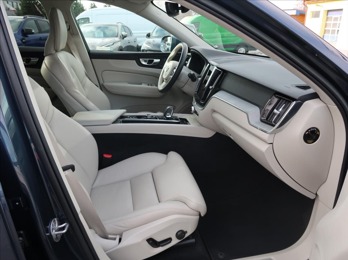 Volvo XC60 SUV 2,0 l 145 kw