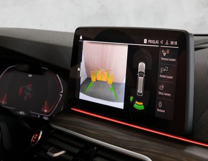 BMW Řada 5 Kombi 3,0 l 245 kw