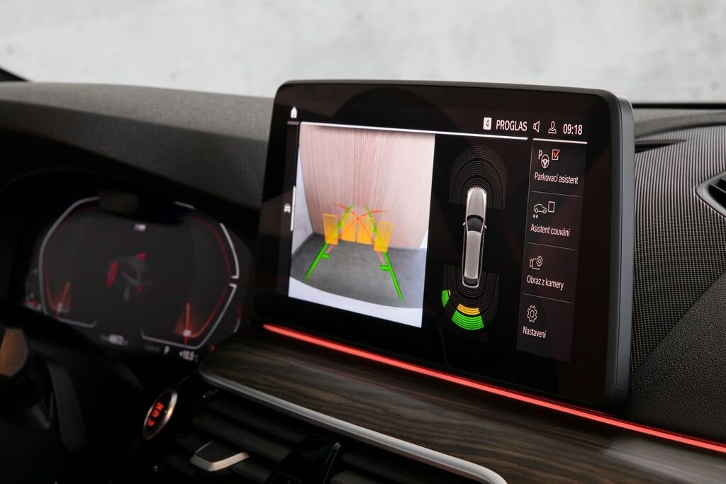 BMW Řada 5 Kombi 3,0 l 245 kw