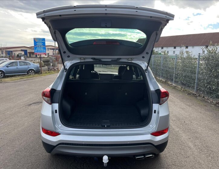 Hyundai Tucson SUV / Terénní 2,0 l 100 kw