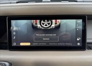 Land Rover Defender 24