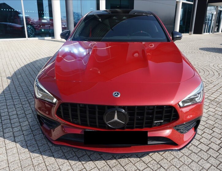 Mercedes-Benz CLA Kupé 2,0 l 225 kw