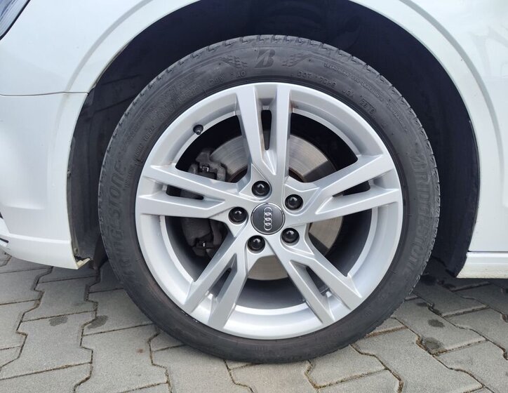 Audi A3 Sedan / Limuzína 2,0 l 110 kw