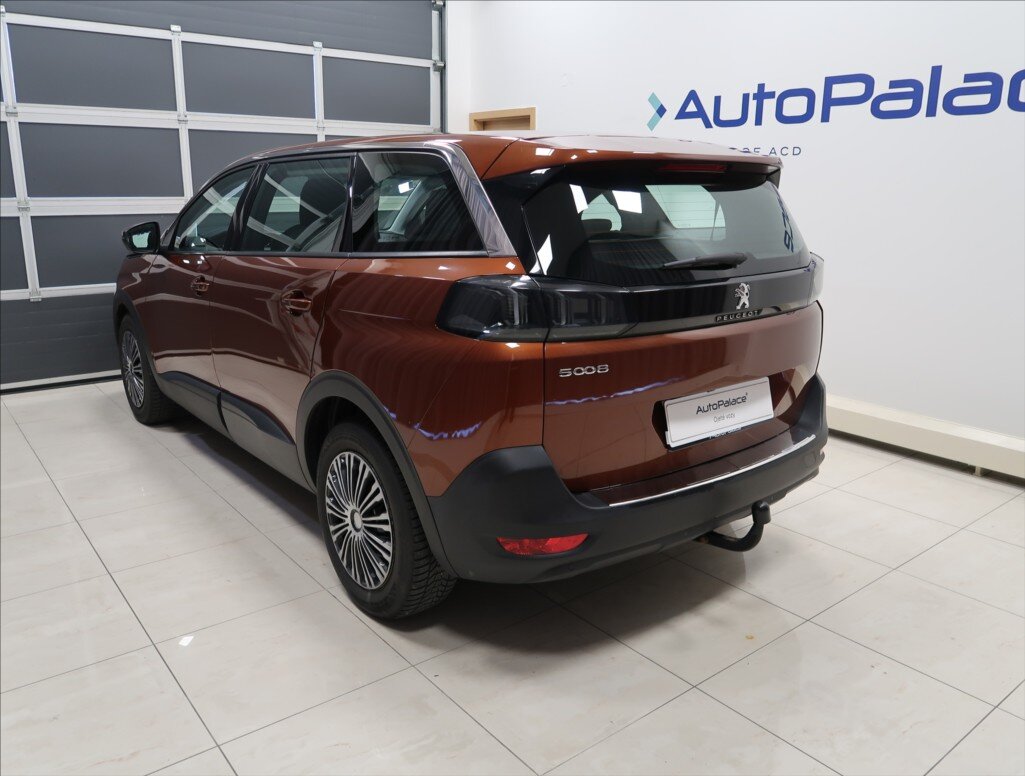 Peugeot 5008 MPV 1,5 l 96 kw