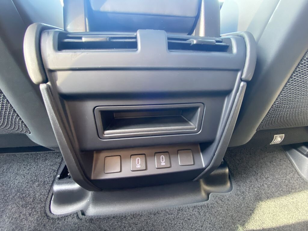 Land Rover Defender SUV / Terénní 3,0 l 258 kw