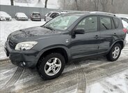 Toyota RAV4 SUV 2,2 l 100 kw